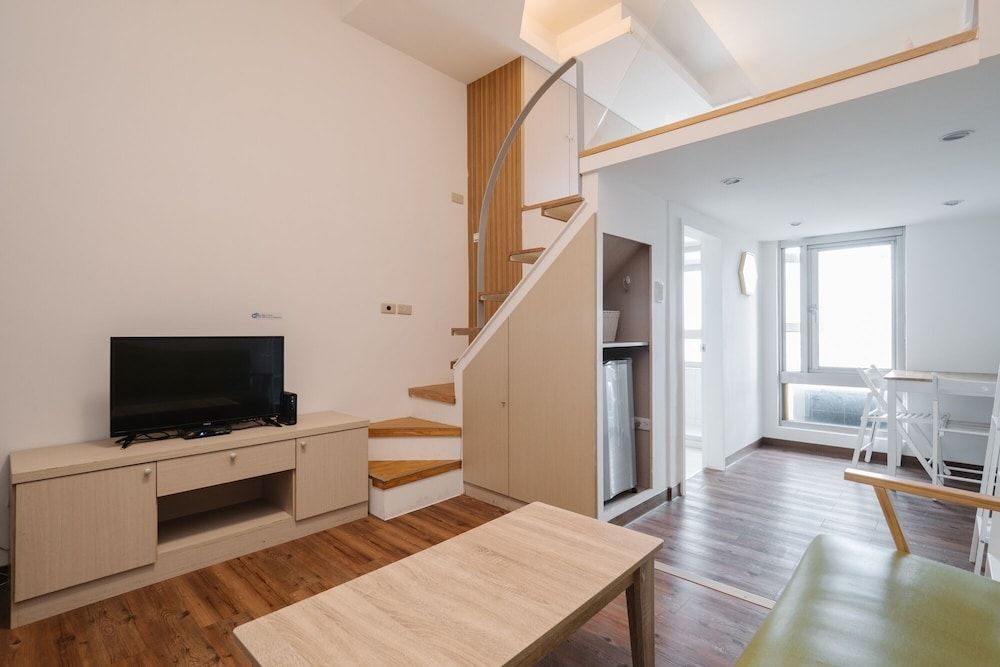 CJ Hotel Signature Duplex 12