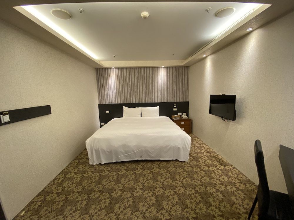 undefined Golden Age Hotel 10