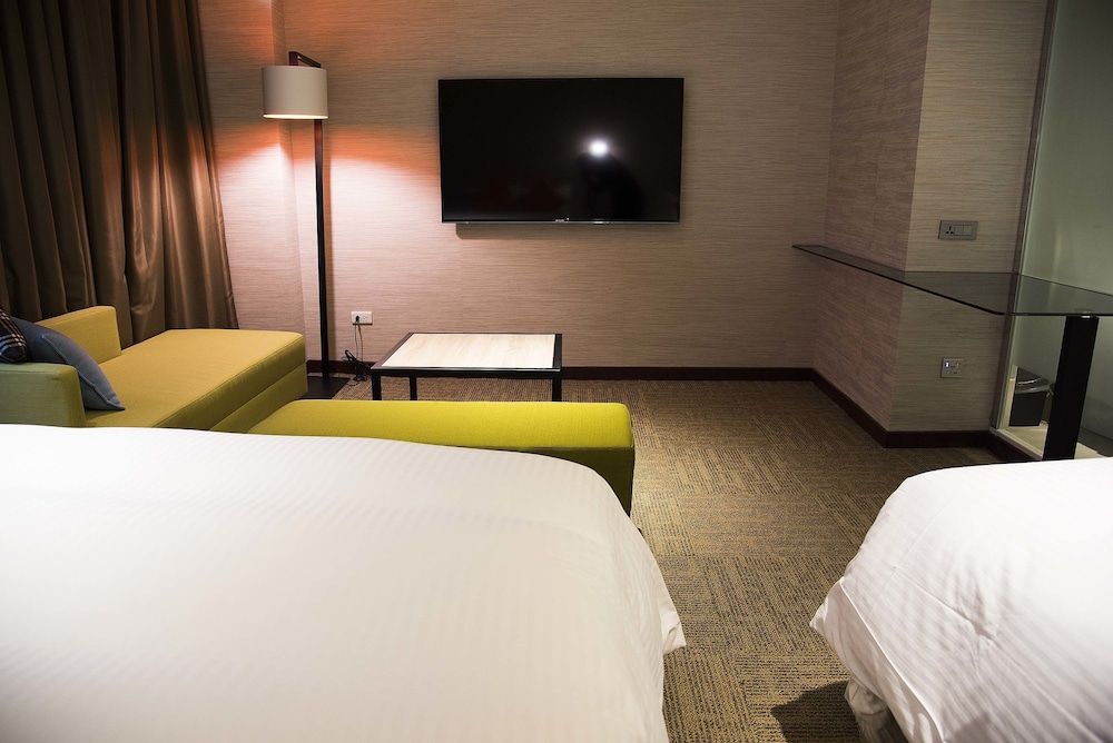 undefined Via Hotel Taipei Station 2