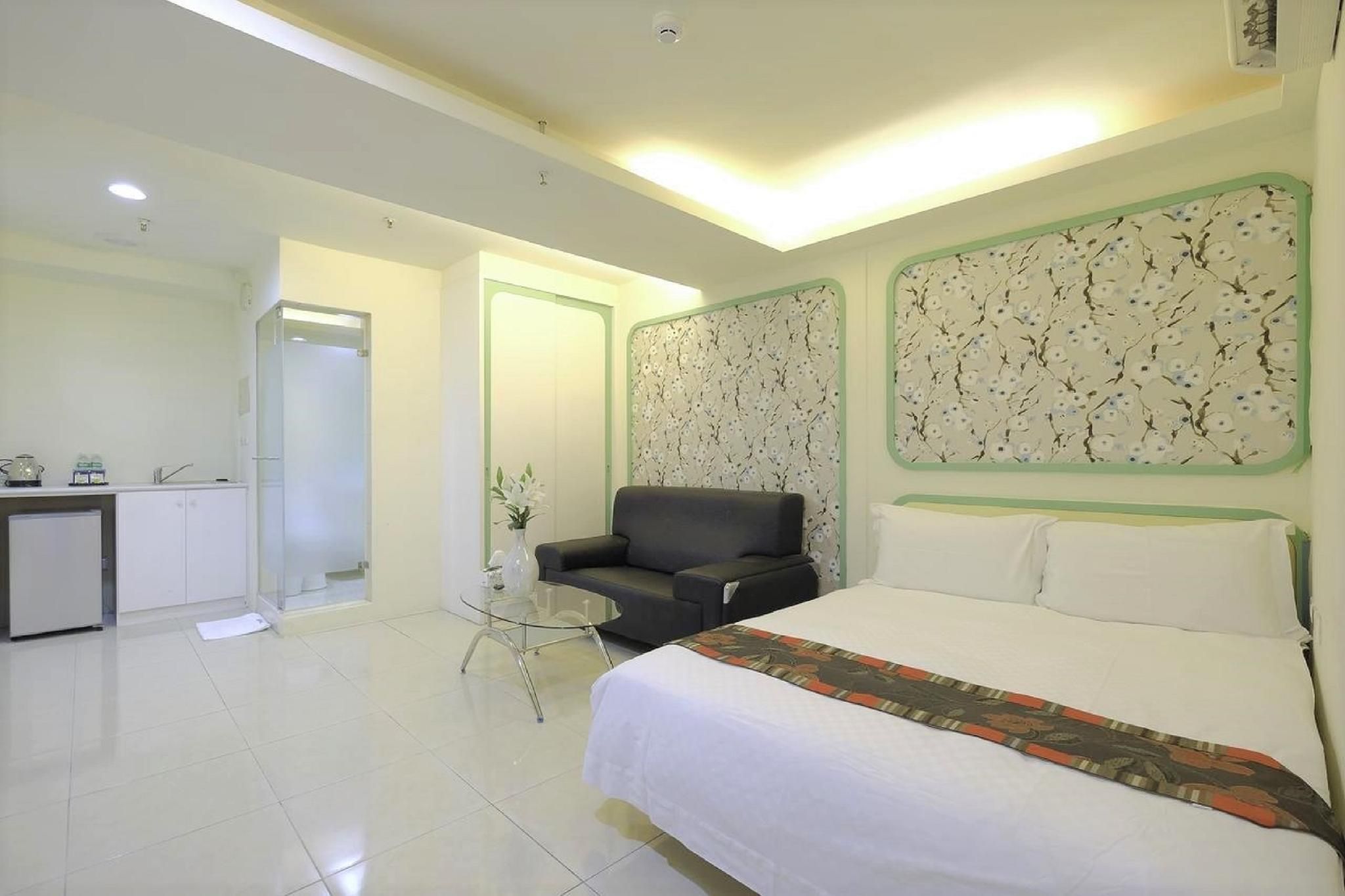 Standard Double Room No Window