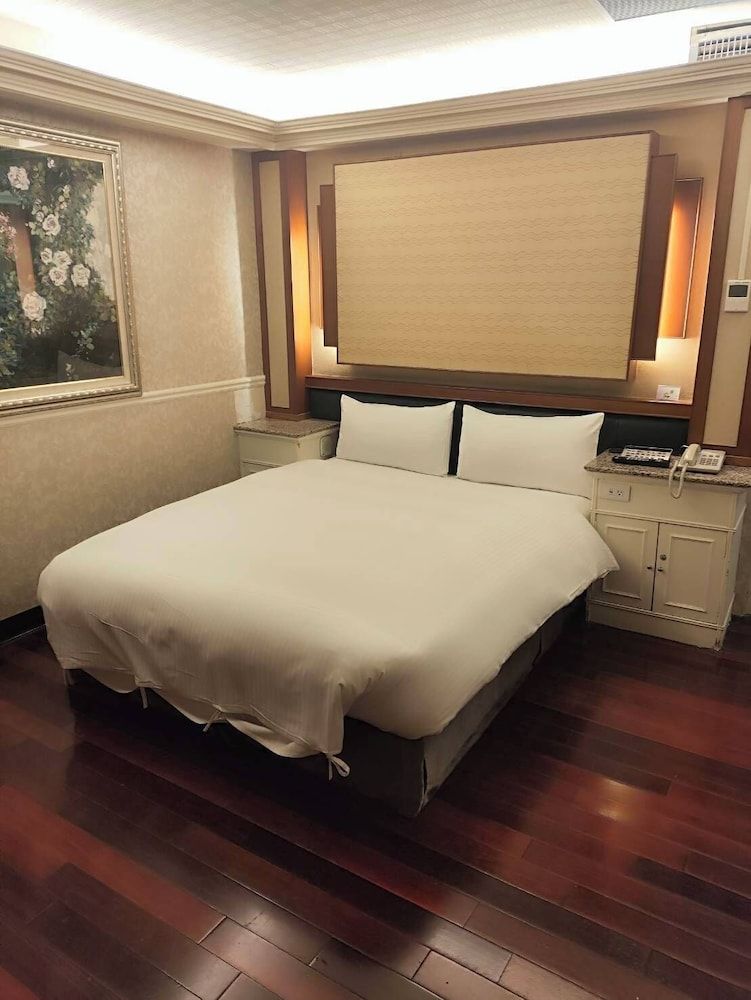 undefined Yachuan Hotel 2