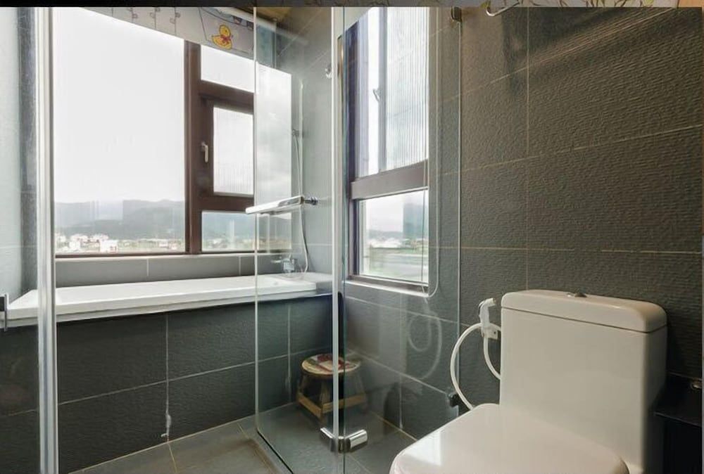 Easylife B&B Family Room, 2 Double Beds, Balcony, Tower 7