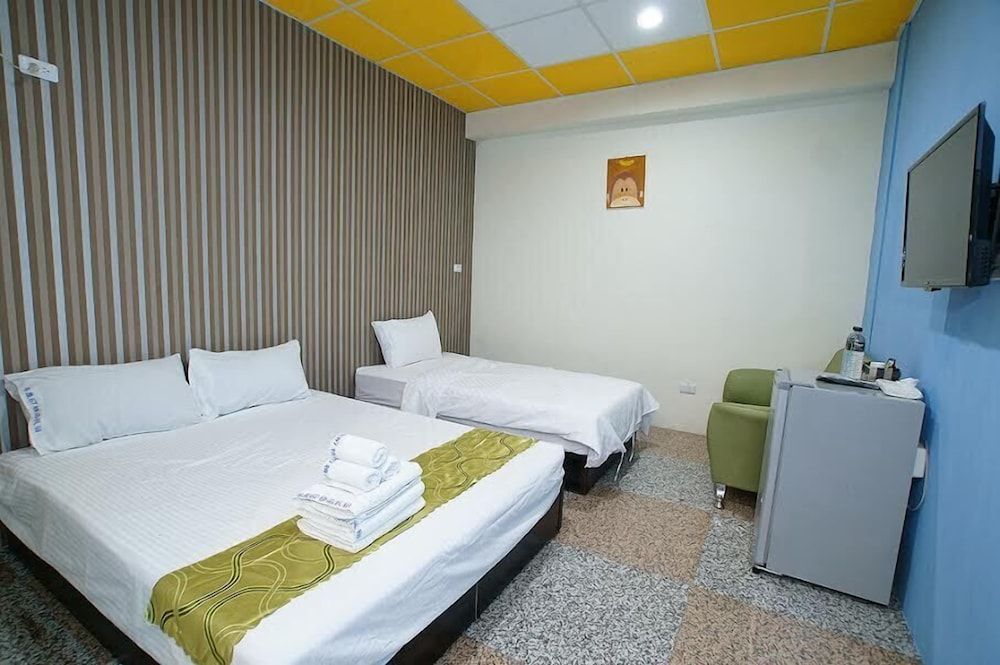 Economy Triple Room