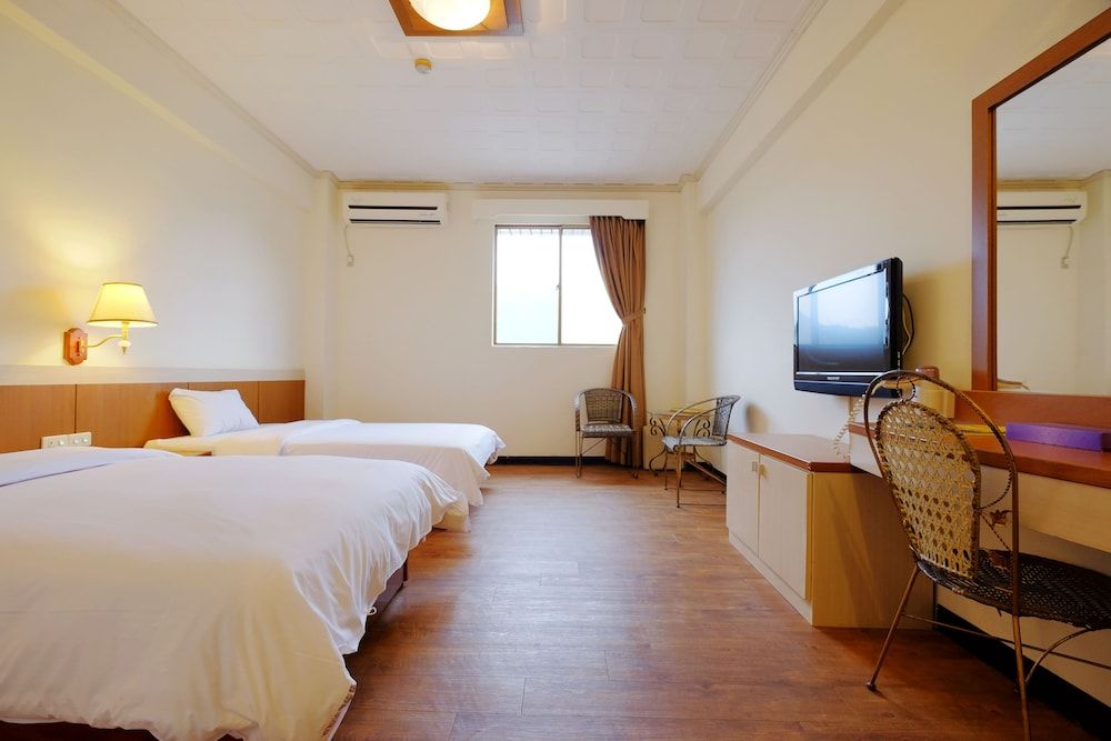 Yawan Spa Hotel Twin Room 2