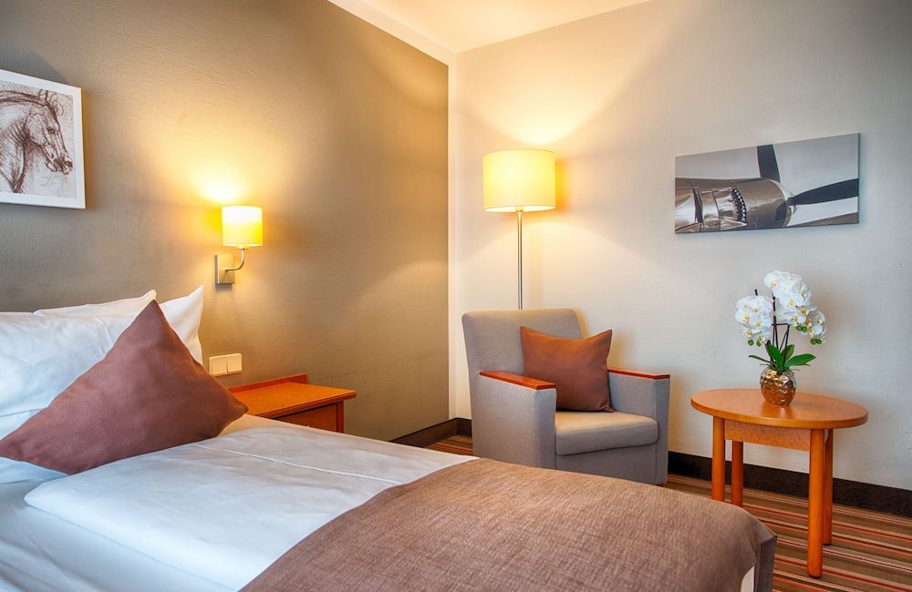 Leonardo Hotel Hamburg Airport Superior Room 3