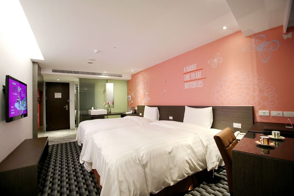Chiayi Look Hotel City-view Room (Random Design) 3