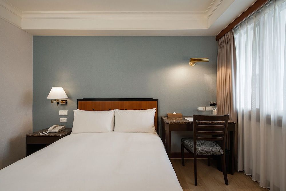 Standard Single Room ( near the elevator)