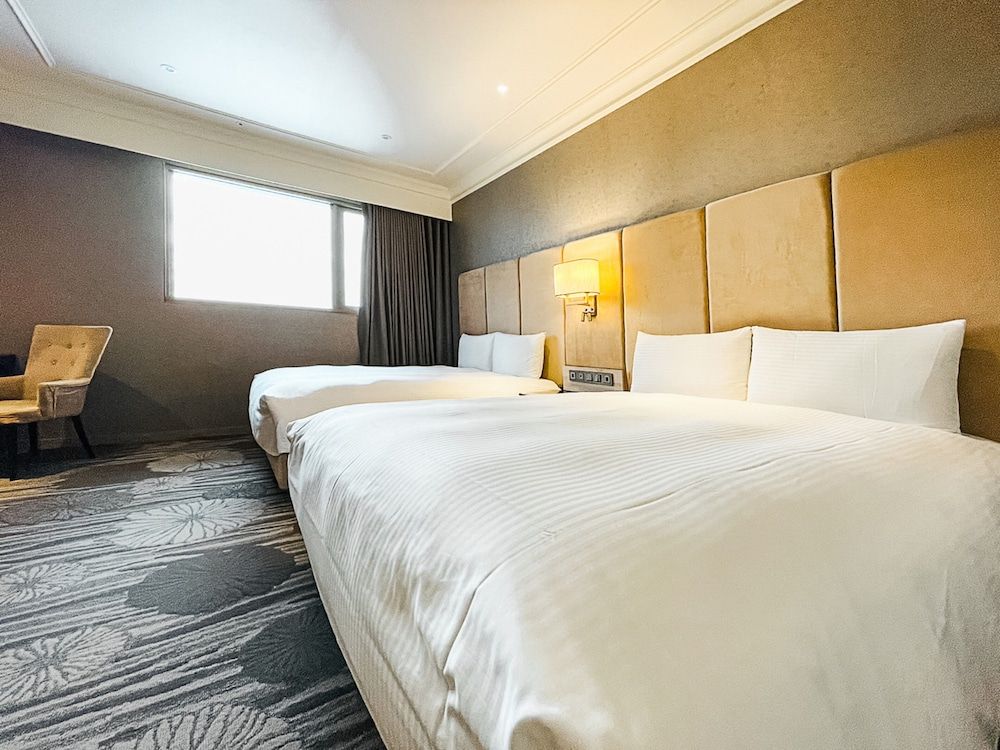CHECK inn Select Tainan YongKang Classic Quadruple Room 3