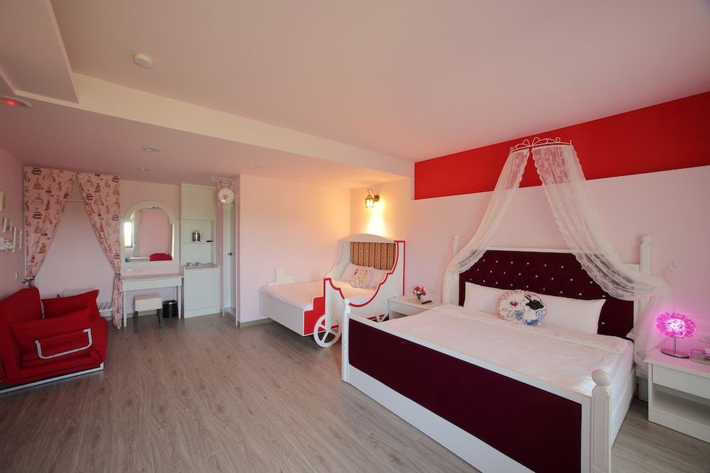 Childrens Theme Room