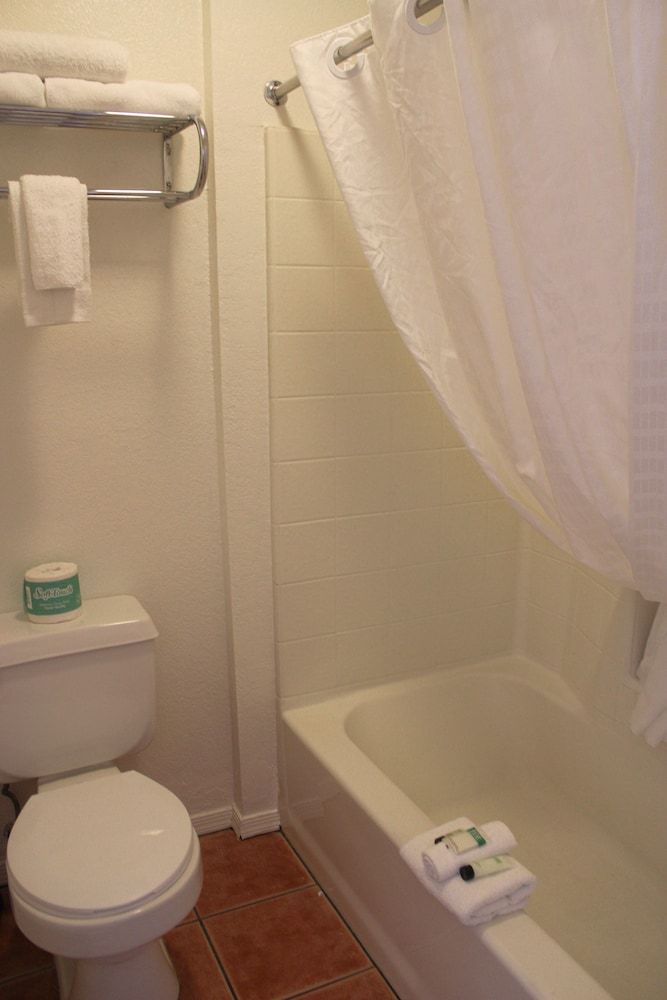 Lodge on the River Standard Room, 1 Double Bed, Non Smoking 3