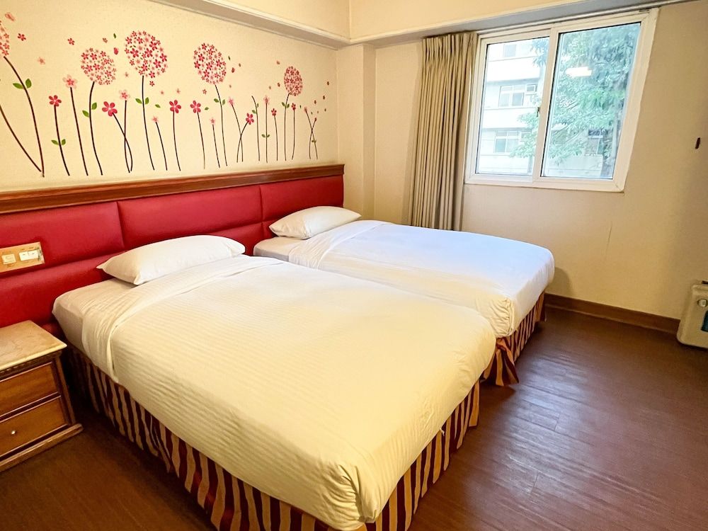 Spring Art Hotel