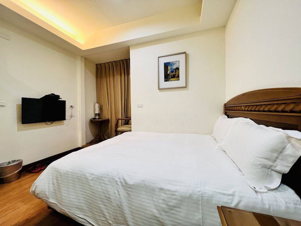 Mucha Hotel Classic Double Room 2
