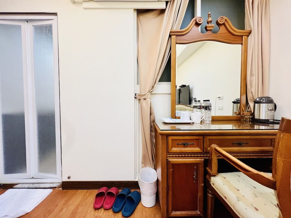 Mucha Hotel Superior Double Room 6