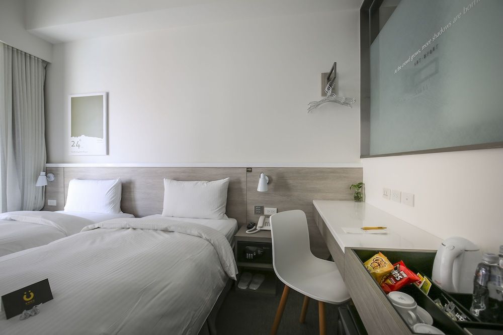 Elite Twin Room
