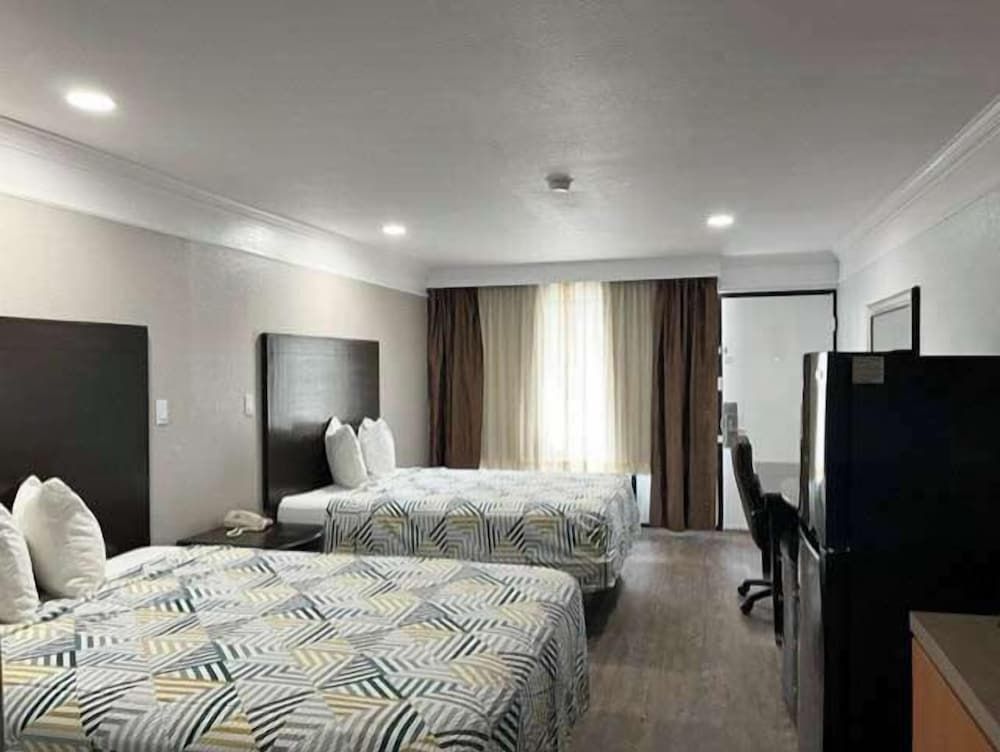 Studio 6 Suites Hinesville, GA Standard Room, 2 Queen Beds, Non Smoking 17