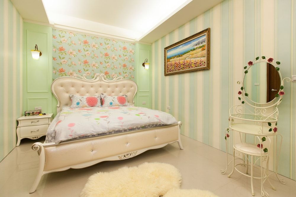 Luxury Double Room, 1 King Bed, Bathtub, City View