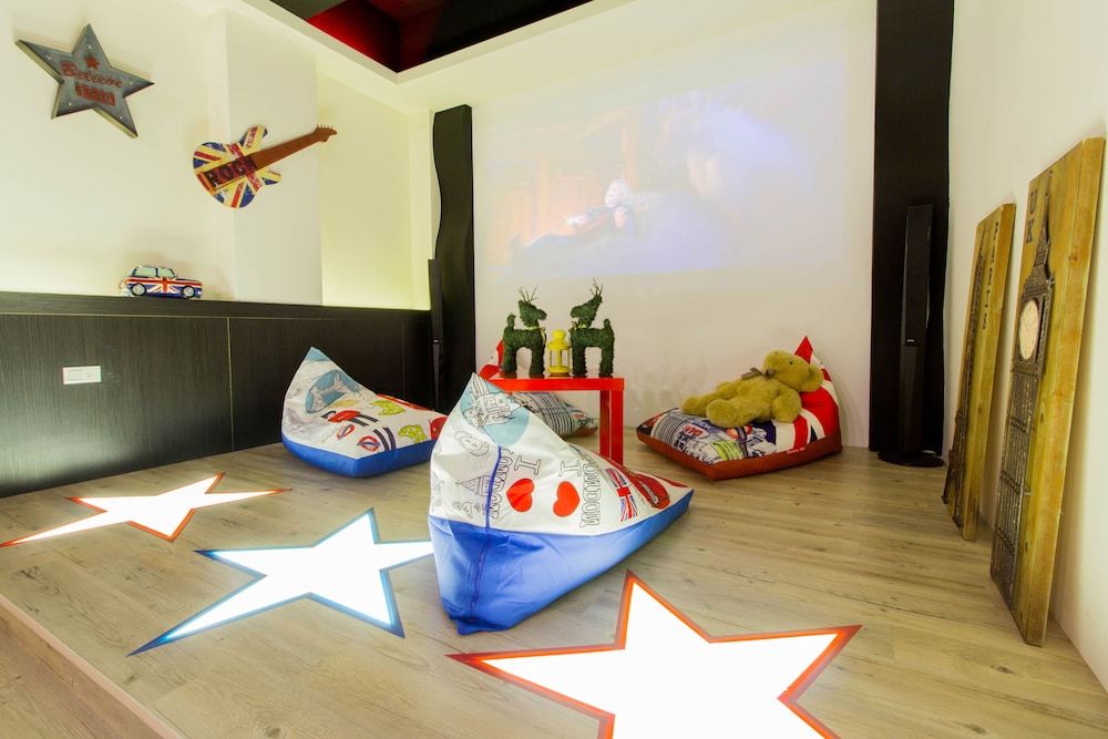 I Do B&B Quadruple Room (Avenue of Stars) 3