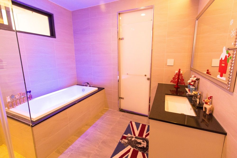 I Do B&B Quadruple Room (Avenue of Stars) 10