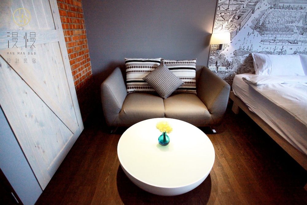 ManMan Deluxe Double Room 17