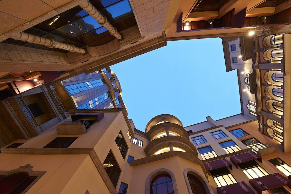 undefined Mandarin Oriental, Taipei 2