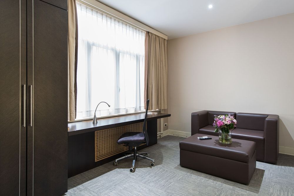 Hotel Chambord Business Double Room 13