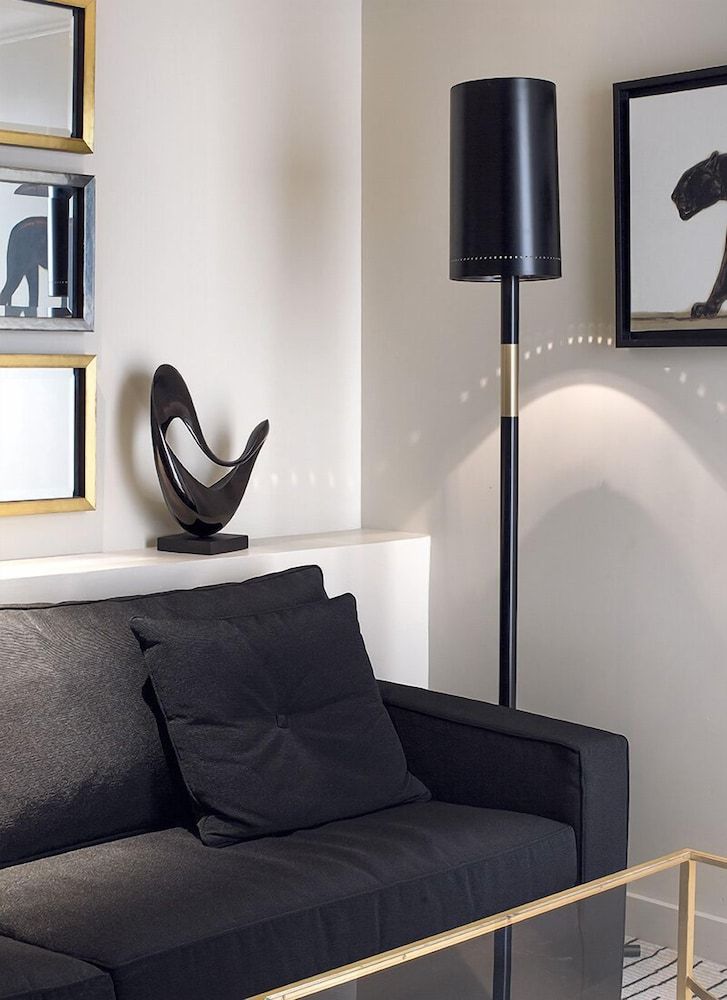 undefined Hôtel Montaigne 3