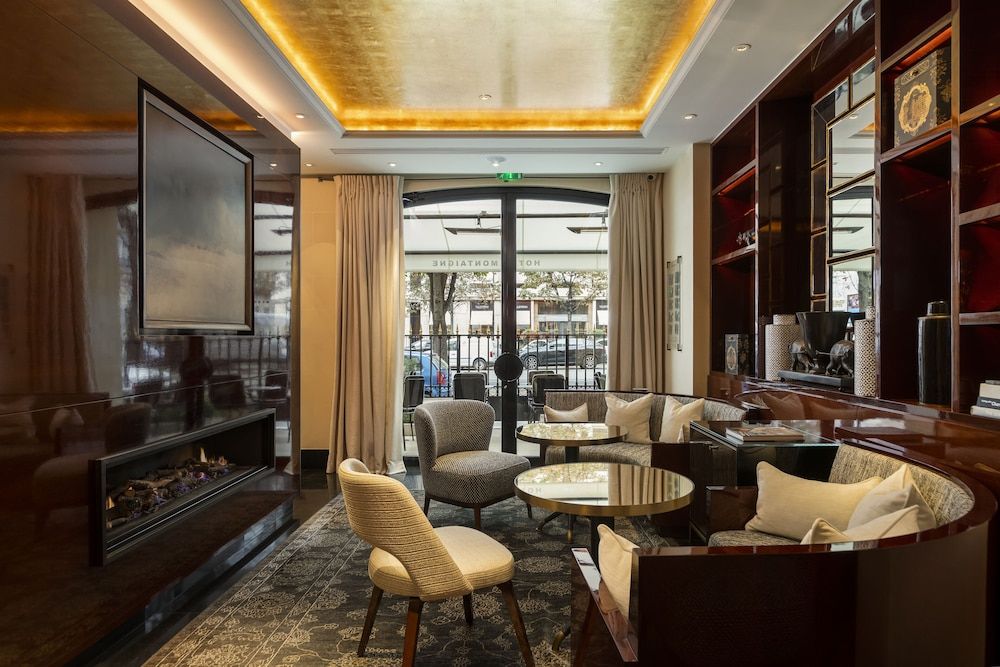 undefined Hôtel Montaigne 10