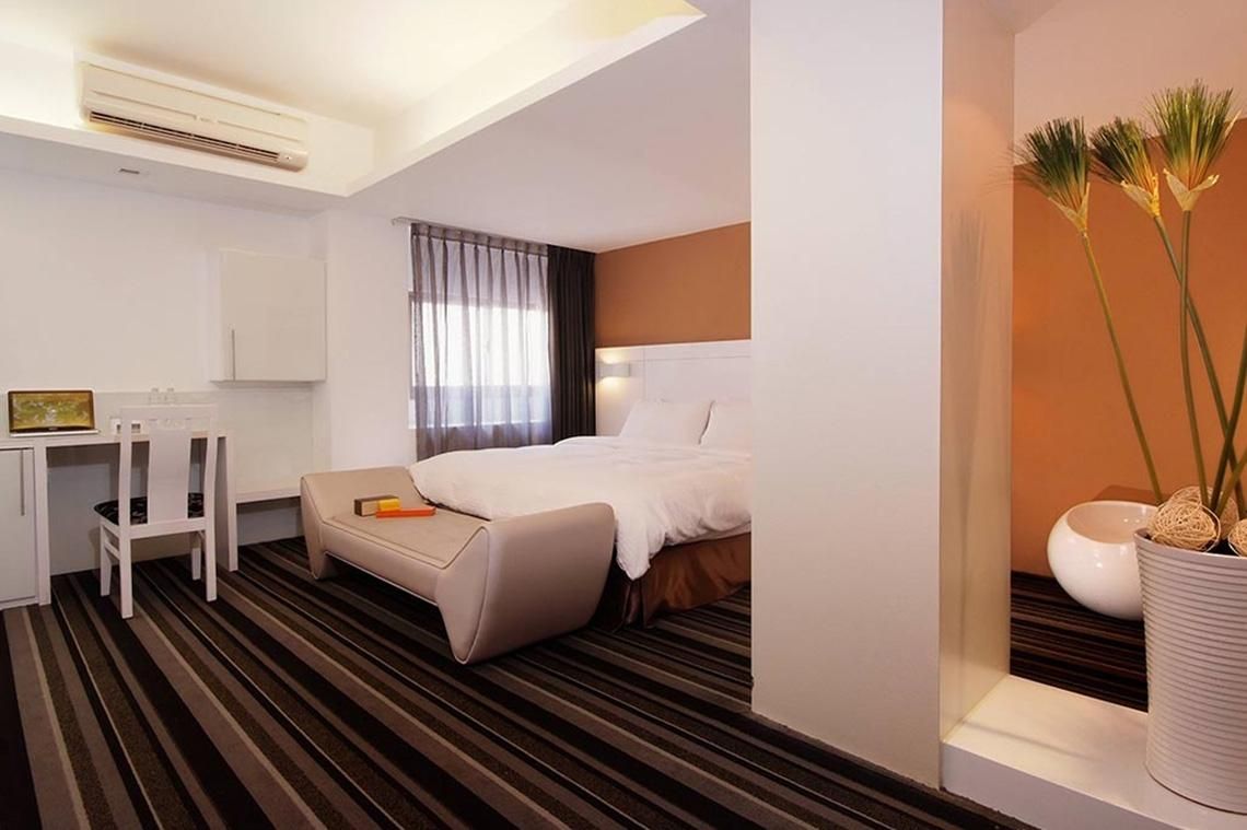 Deluxe Double Room with Bathtub