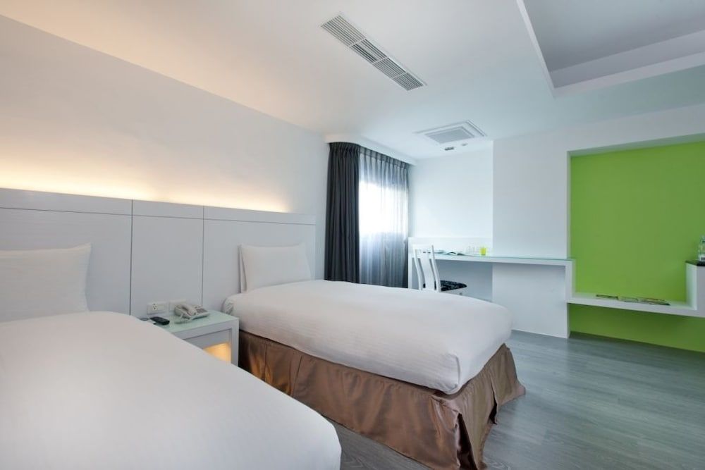 Yes Hotel Superior Twin Room