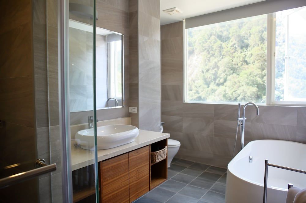 Spring Spa Hotel Double Room (View Hot Spring) 5