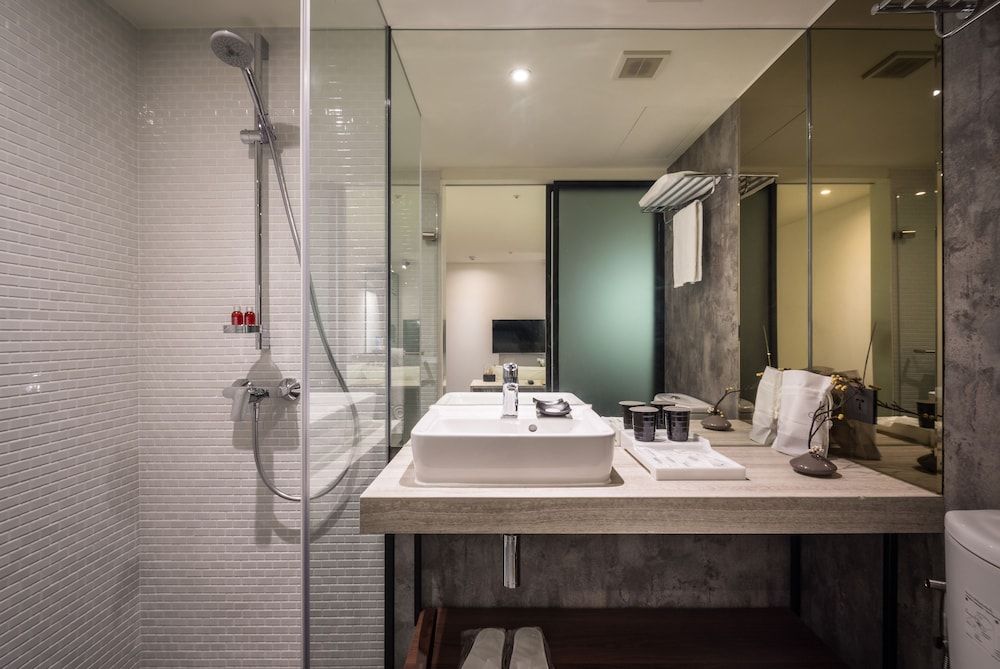 Goldinn Hotel Standard Double Room, No Windows 9