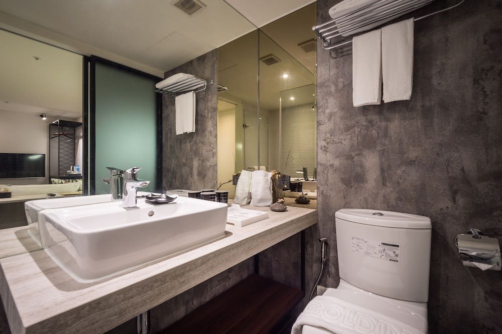 Goldinn Hotel Standard Double Room, No Windows 8