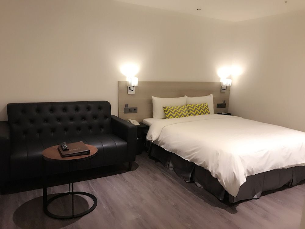 Goldinn Hotel Standard Double Room, No Windows 7