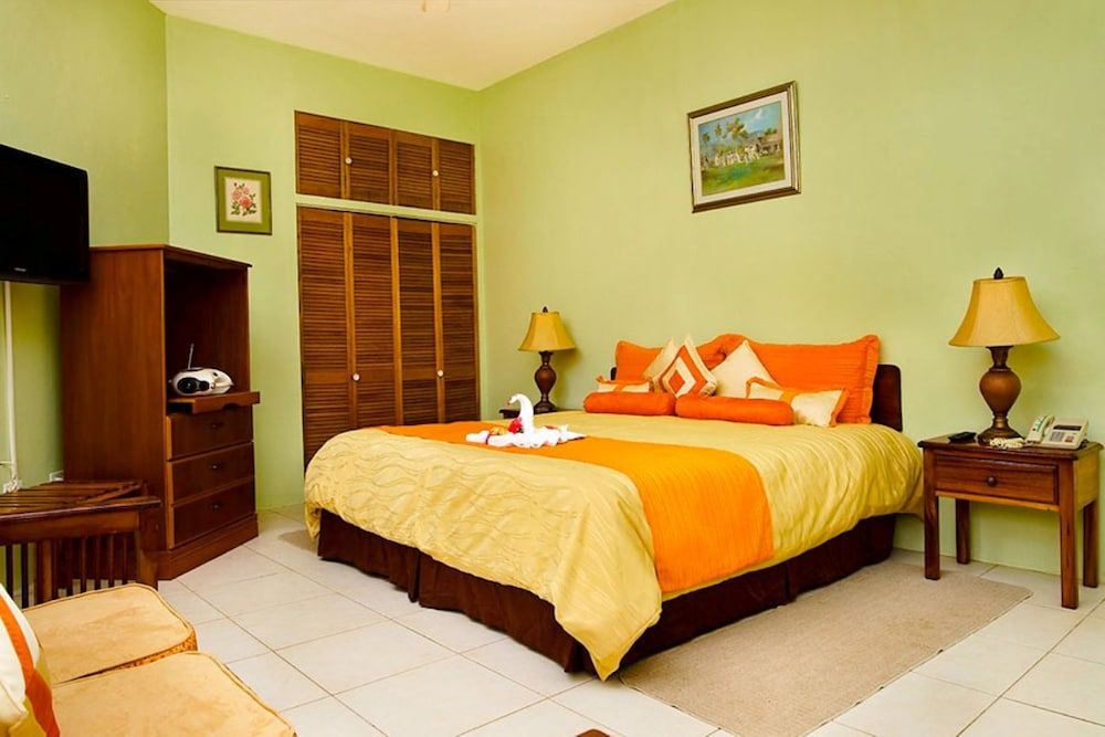 1 Bedroom Beachfront Villas