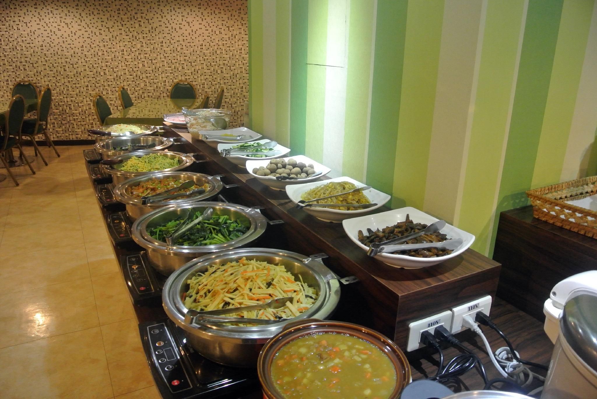 undefined New World Hotel 7