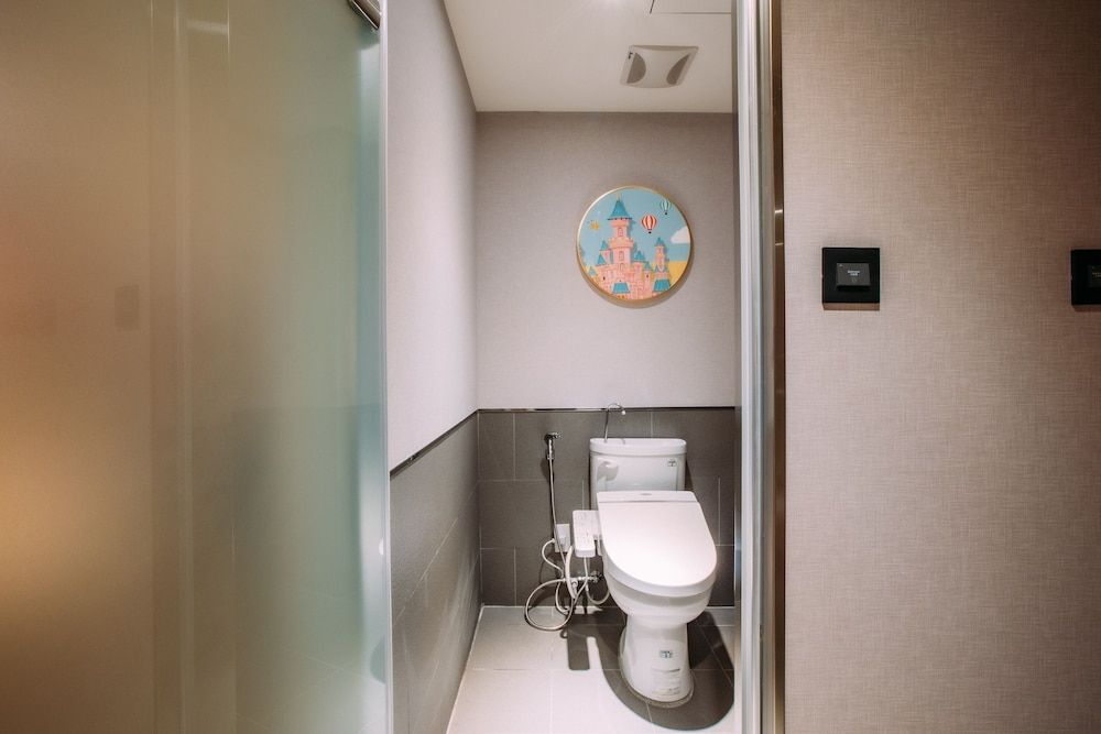 Mega Hotel Superior Quadruple Room, 2 Double Beds, Bathtub 29