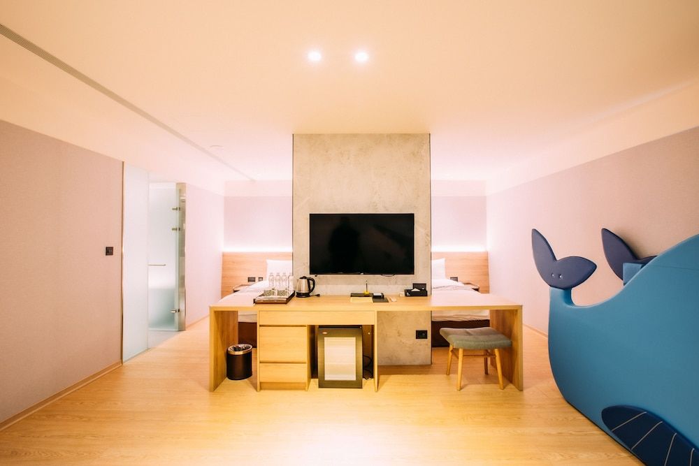 Mega Hotel Superior Quadruple Room, 2 Double Beds, Bathtub 33