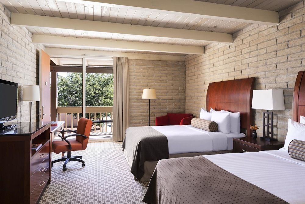 Standard Room, 2 Double Beds, Non Smoking