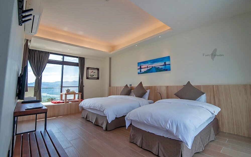Yulaikung B&B Deluxe Triple Room, Multiple Beds, Valley View