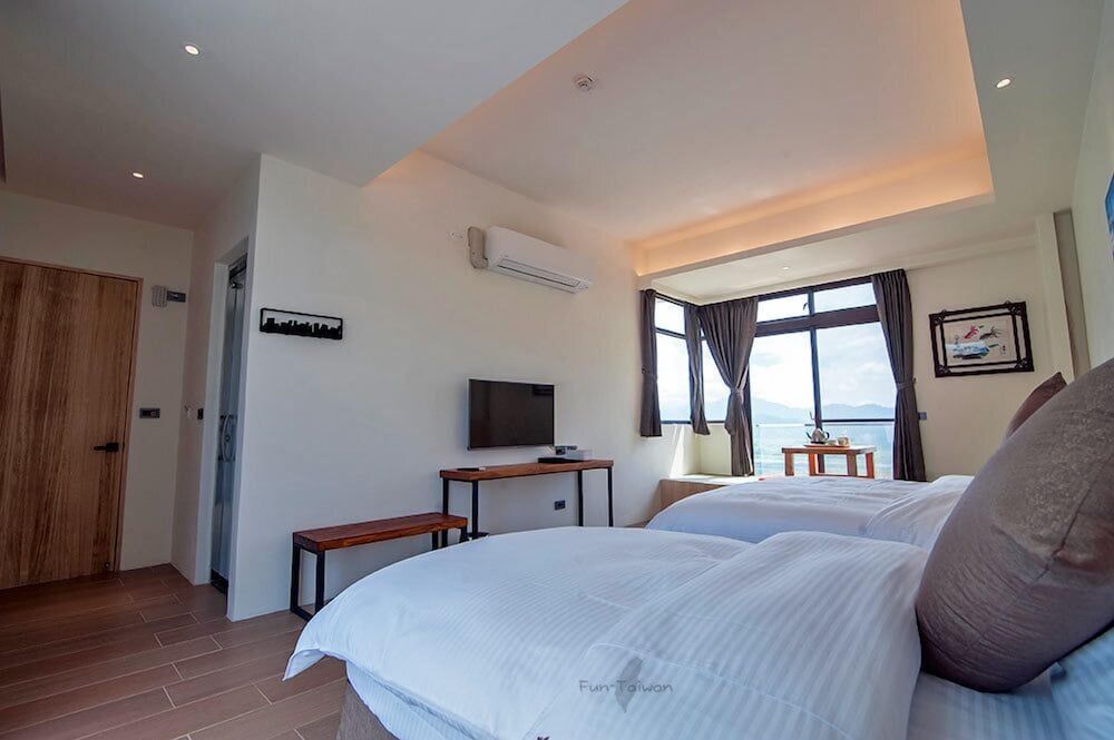 Yulaikung B&B Deluxe Triple Room, Multiple Beds, Valley View 2