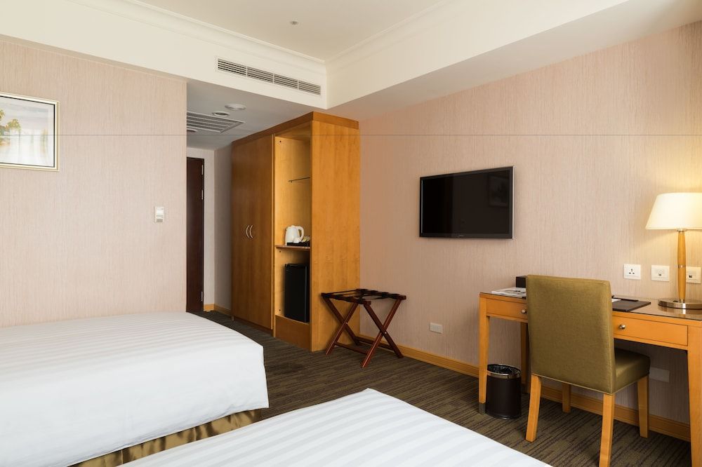 Fushin Hotel Taipei Standard Twin Room