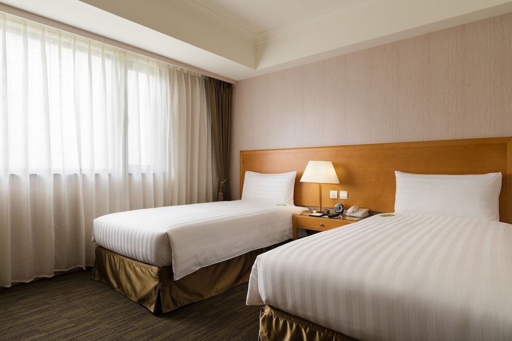 Fushin Hotel Taipei Standard Twin Room 2