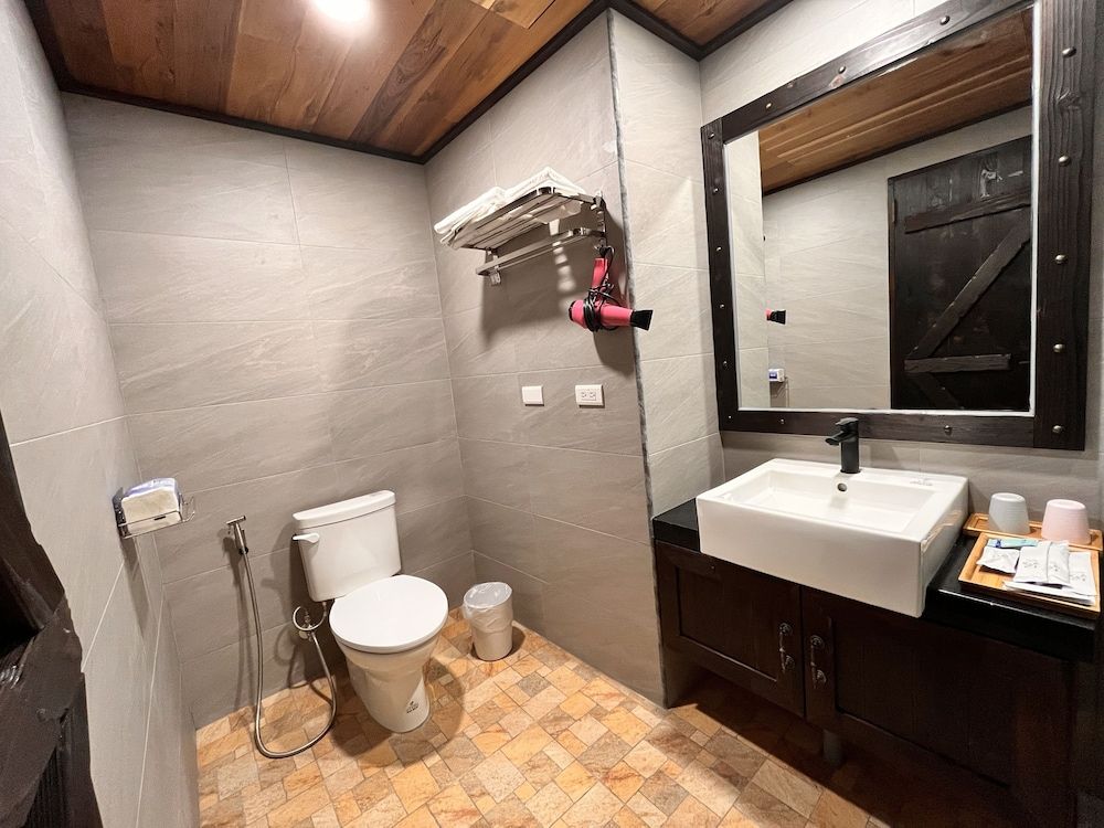 Sun Moon Lake Youngquan Hotels VIP Double Room 3