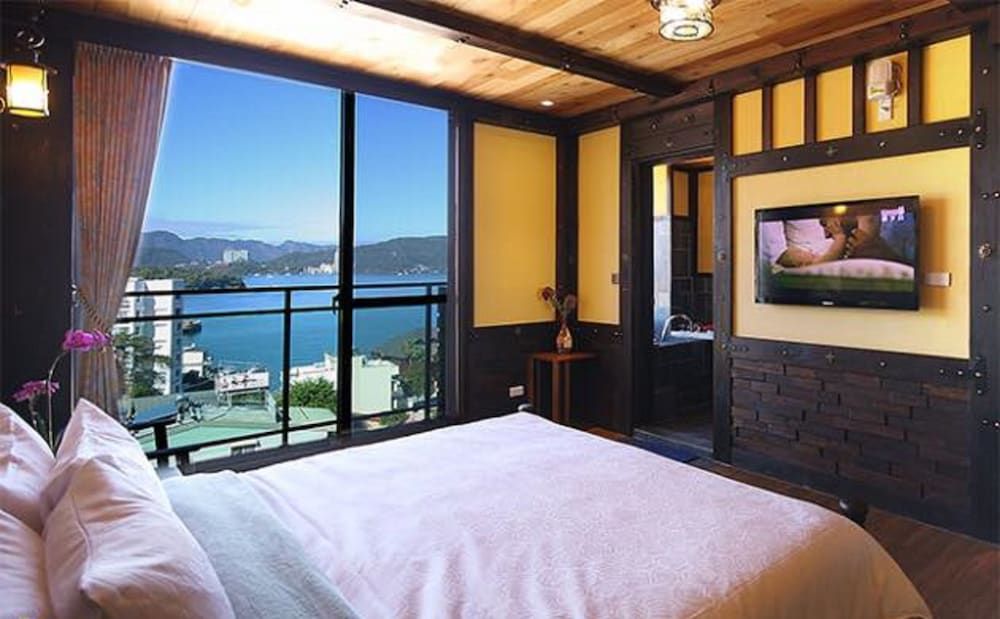 Sun Moon Lake Youngquan Hotels Double Room, 1 King Bed, Lake View 2