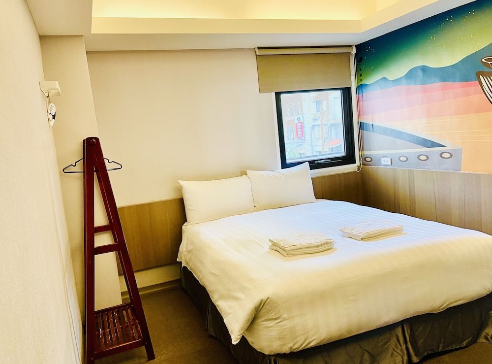 Meci Hotel Standard Double Room, City View 3