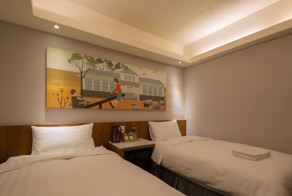 Meci Hotel Standard Twin Room, City View 4