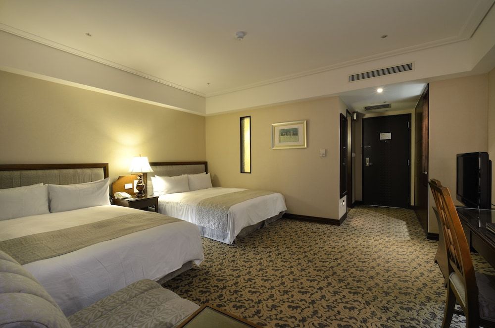 undefined Hotel RegaLees 5