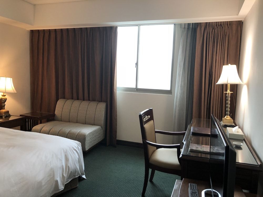 Hotel RegaLees Deluxe Double Room 4