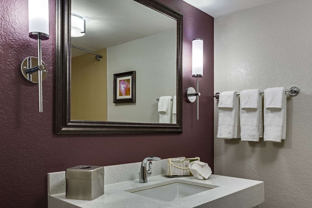 DoubleTree by Hilton Hotel Orlando East - UCF Area Room, 2 Double Beds 4