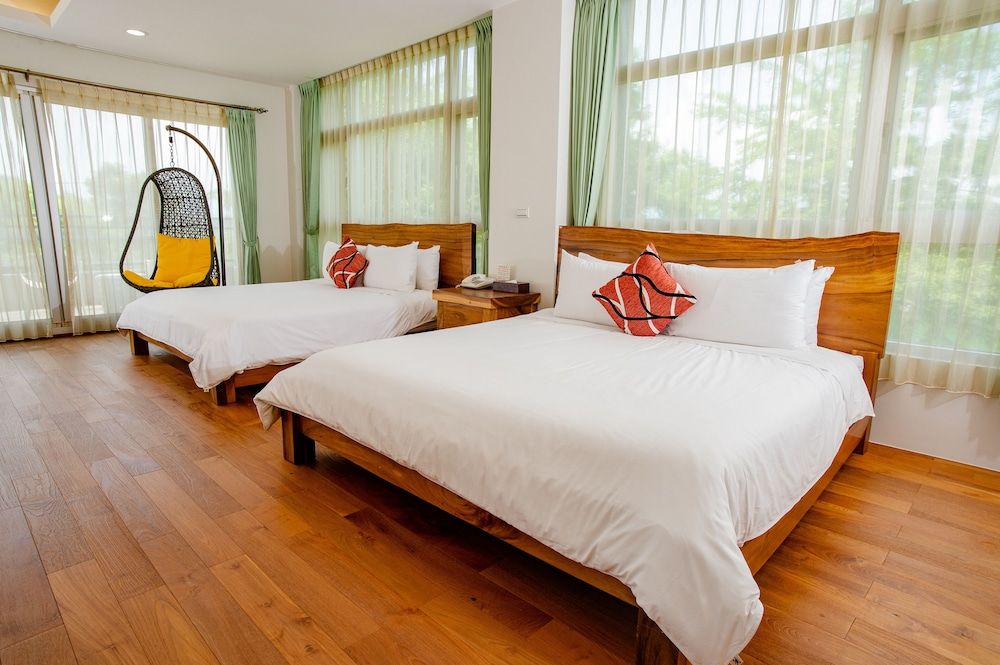 Dreams Come True B&B Quadruple Room, Accessible, Courtyard View (Yoshino cherry) 6